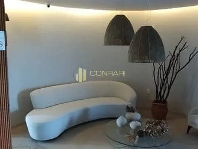 Apartamento com 166m² 3 quartos e 3 banheiros, à venda, no bairro Meia Praia em Itapema