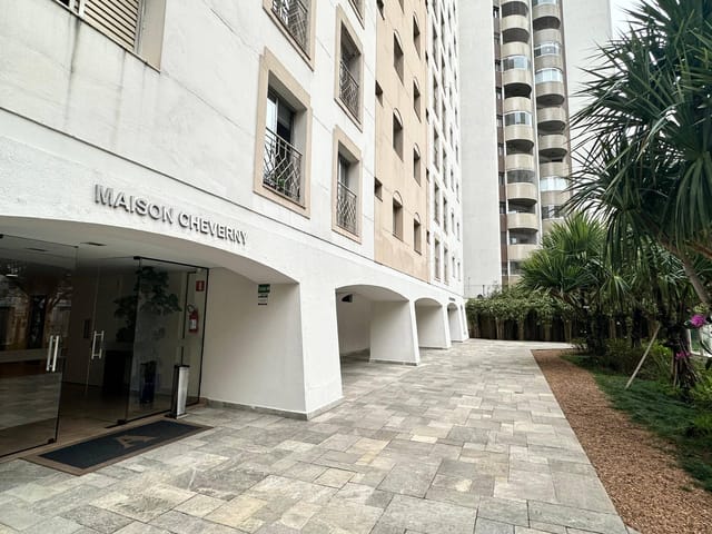 Apartamento 1 quarto e 1 banheiro, à venda, no bairro Moema em São Paulo