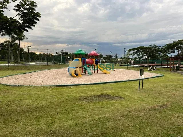 Terreno com 450m², à venda, no bairro Jardim do Golfe em São José dos Campos