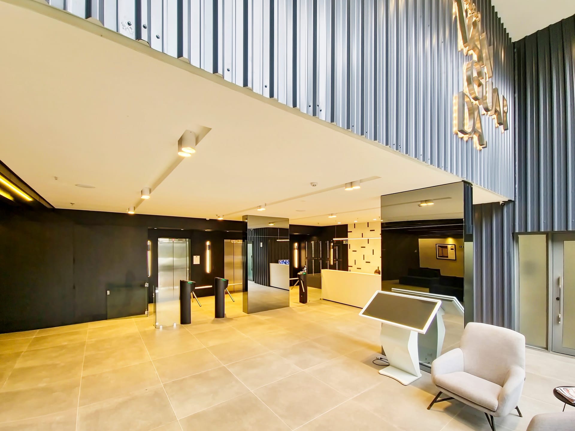 Sala comercial à venda no Ed. Vanguarda, Parque Una - 55 m², com sol da tarde e infraestrutura corporativa impecável. - 6