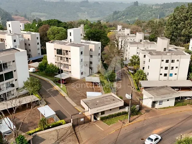 Apartamento 2 quartos e 1 banheiro, para alugar, no bairro Parque das Palmeiras em Chapecó
