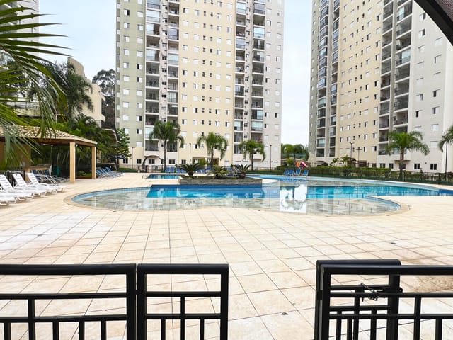 Condomínio do Apartamento - Apartamento à Venda, com 3 dormitórios, sendo 1 suíte, 1 vaga para auto em Umuarama, Osasco, SP | Ilira imóveis