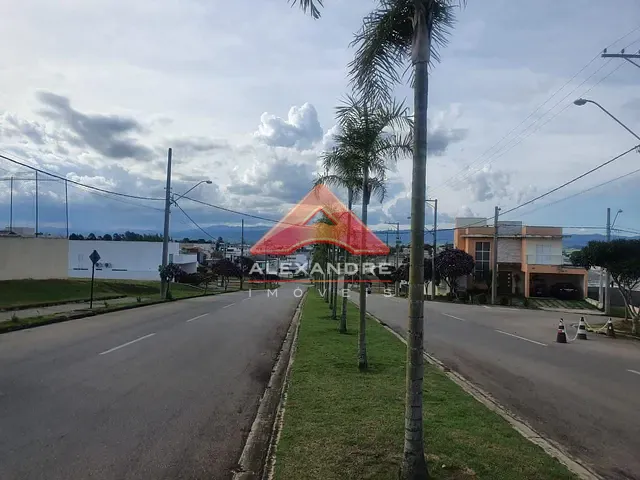 Terreno com 357m², à venda, no bairro Vila Velha em Caçapava