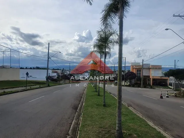 Terreno com 357m², à venda, no bairro Vila Velha em Caçapava