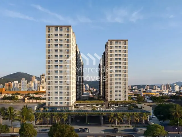 Apartamento 2 quartos e 2 banheiros, à venda, no bairro Cordeiros em Itajaí