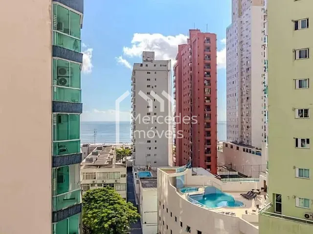 Sala com 98m², à venda, no bairro Centro em Balneário Camboriú