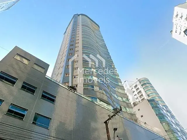 Sala com 98m², à venda, no bairro Centro em Balneário Camboriú