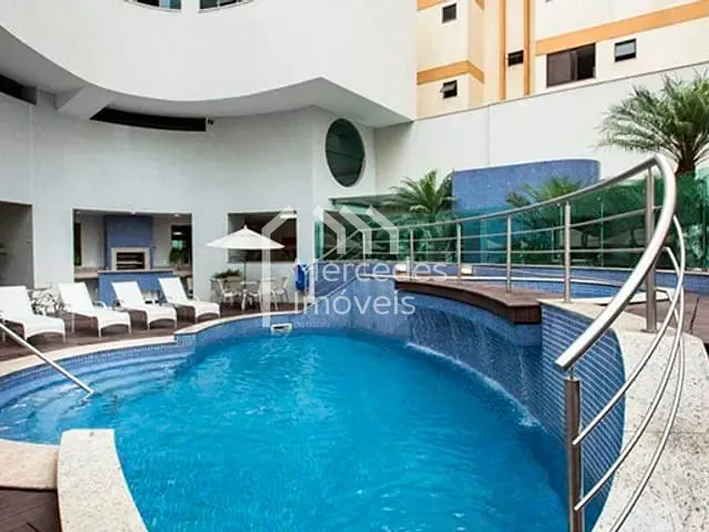 Sala com 98m², à venda, no bairro Centro em Balneário Camboriú