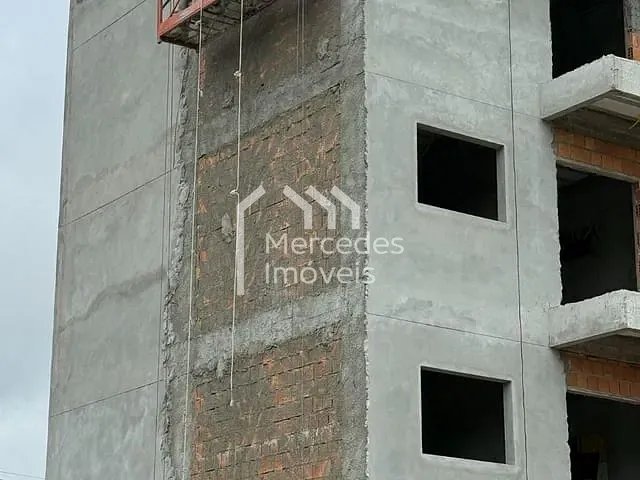 Apartamento com 55m² 2 quartos e 1 banheiro, à venda, no bairro Rio Pequeno em Camboriú