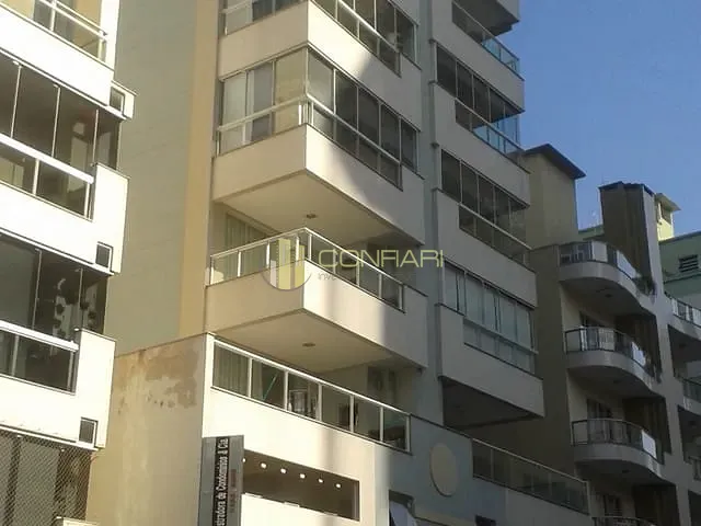 Apartamento 2 quartos e 2 banheiros, à venda, no bairro Meia Praia em Itapema