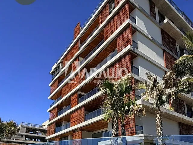 Cobertura / Penthouse com 567m² 4 quartos e 8 banheiros, à venda, no bairro Praia Brava em Itajaí