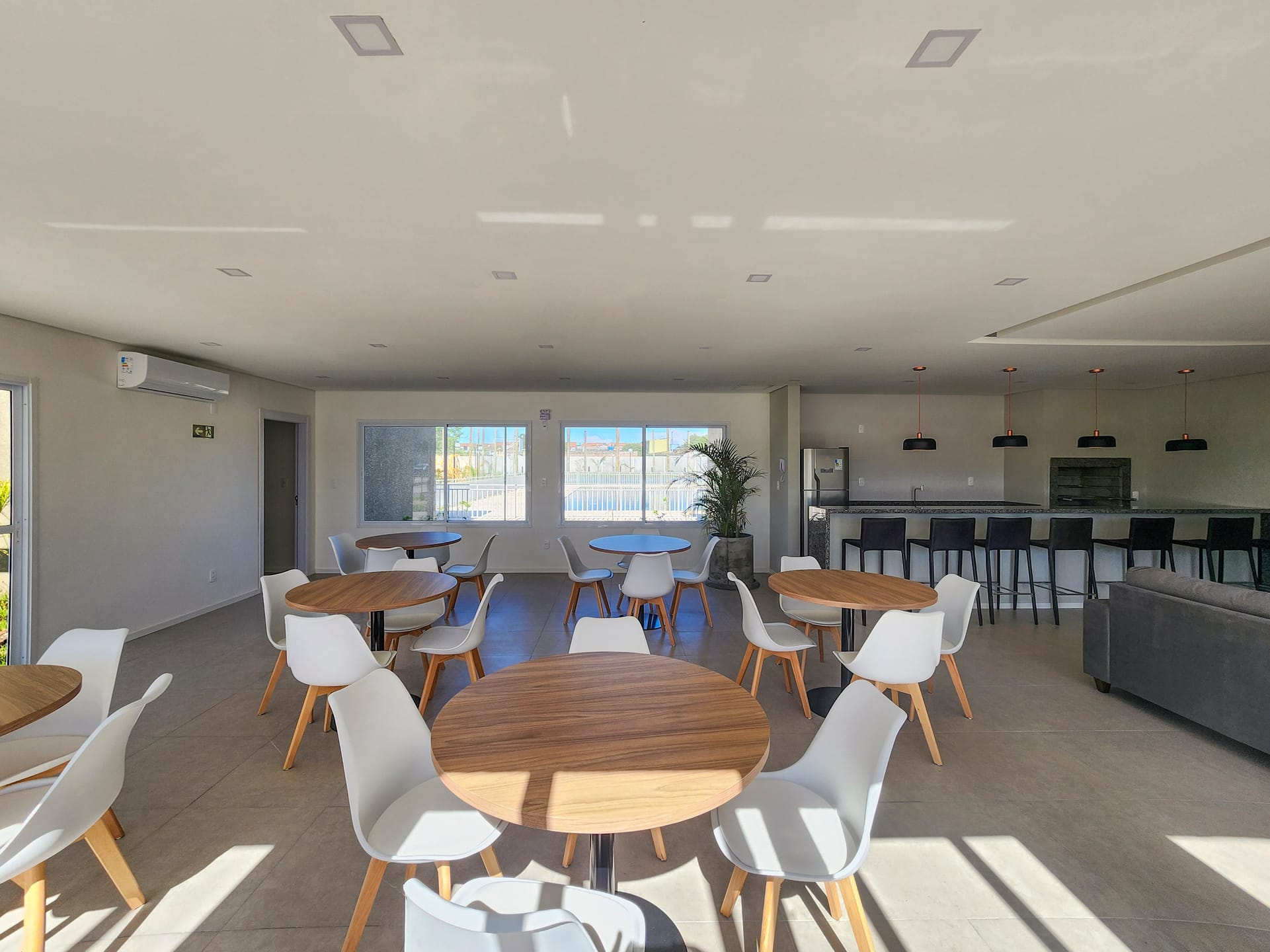 Apartamento mobiliado à venda no Aveiro, Fragata - 50 m², 2 quartos, cozinha planejada e sacada com ótima posição solar. - 10