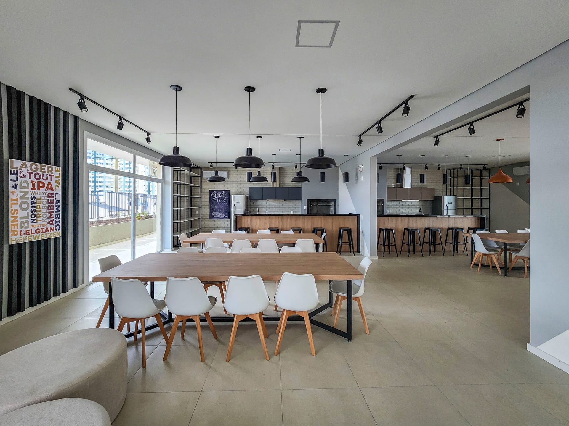Apartamento à venda no Smart Urban Club, Areal - com 62 m², 2 quartos (sendo 1 suíte), andar alto com sacada e churrasqueira, - 12