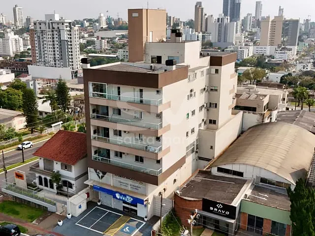 Apartamento 1 quarto e 1 banheiro, para alugar, no bairro Centro em Chapecó
