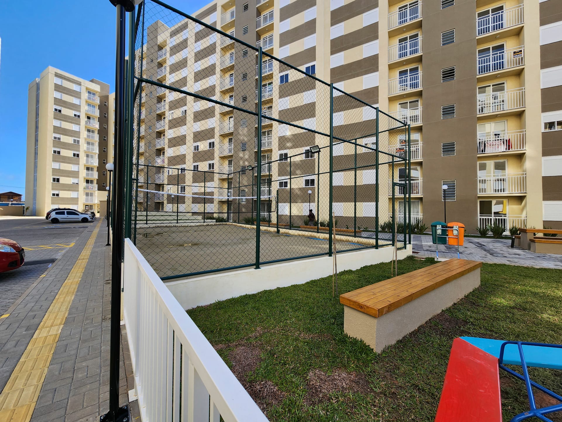 Apartamento 2 dormitórios para locação no Centro de Pelotas RS com ótima localização, próximo a serviços, conforto e praticidade diária já! - 17