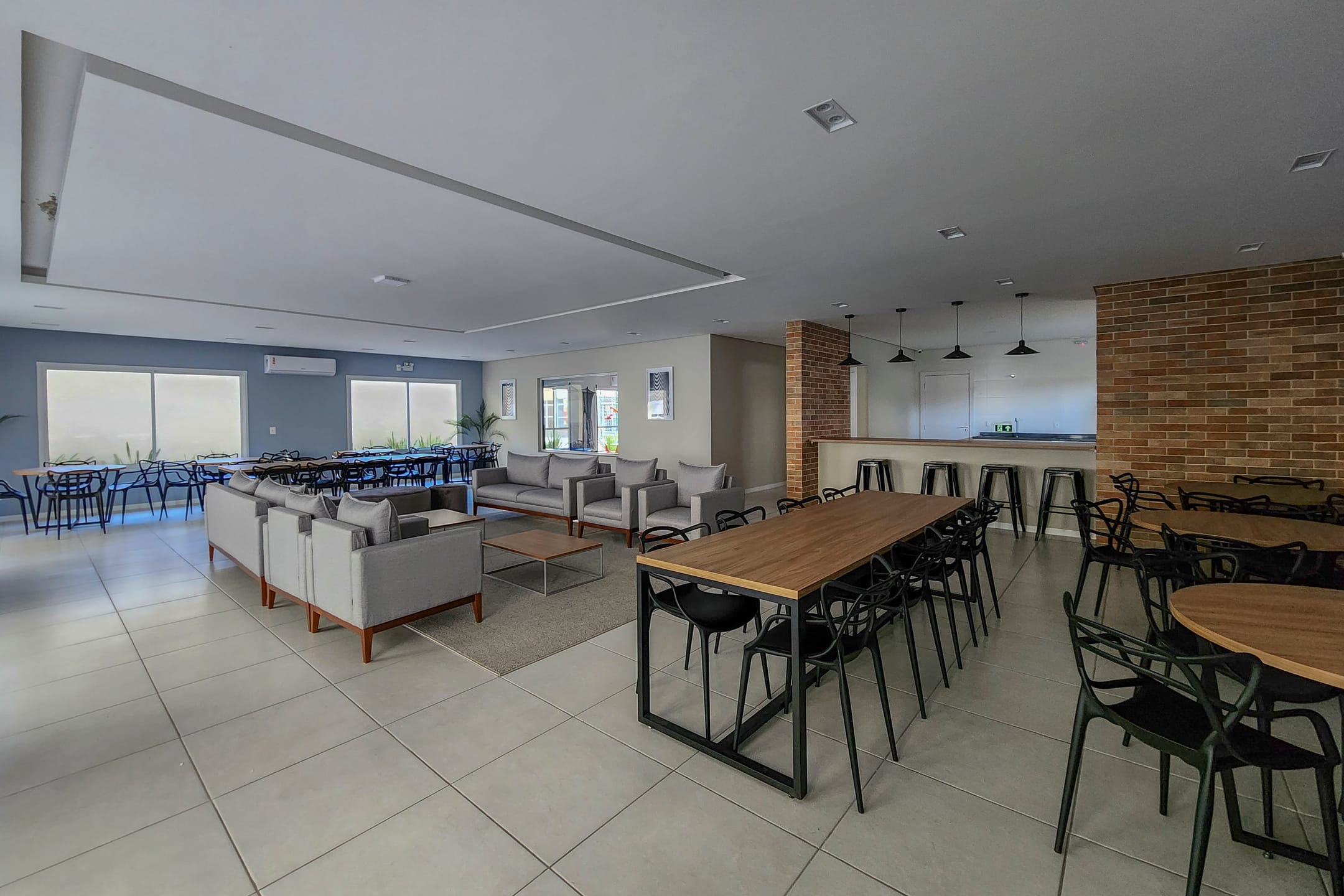 Apartamento 2 dormitórios para locação no Centro de Pelotas RS com ótima localização, próximo a serviços, conforto e praticidade diária já! - 20