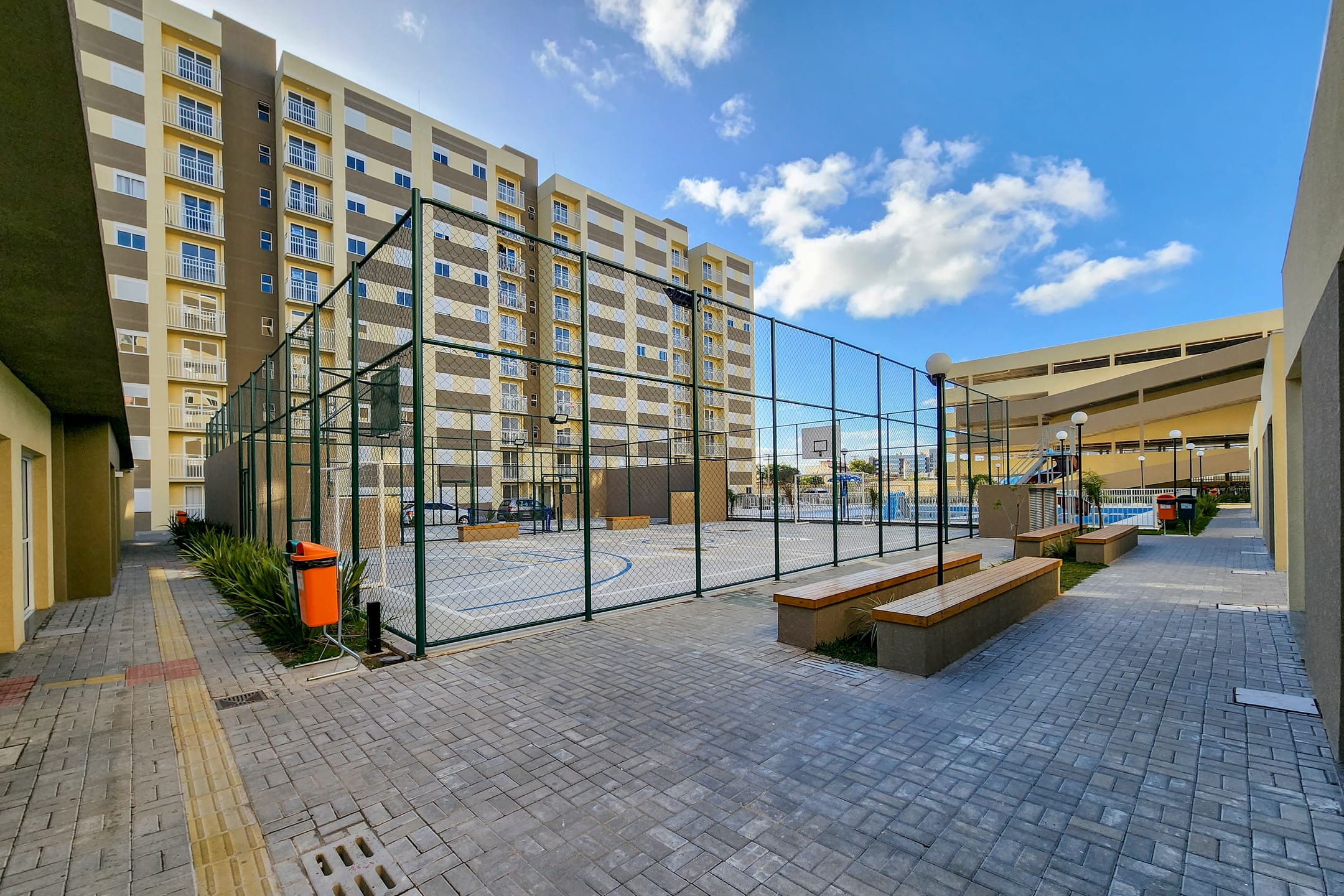 Apartamento 2 dormitórios para locação no Centro de Pelotas RS com ótima localização, próximo a serviços, conforto e praticidade diária já! - 28