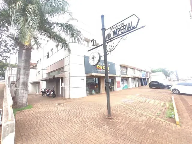 Sala com 68m², para alugar, no bairro Centro em Londrina