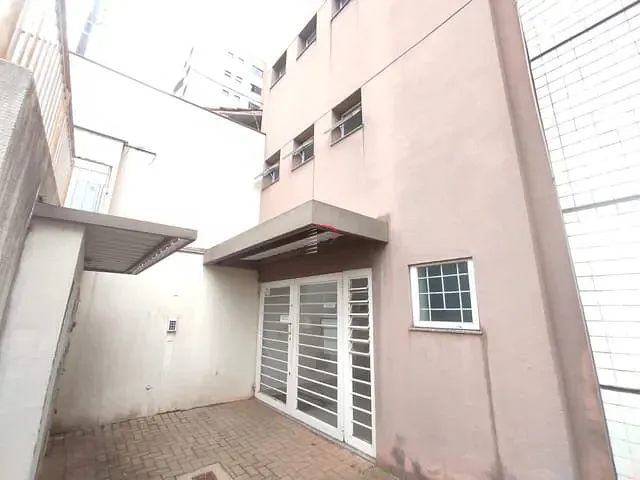 Sala com 68m², para alugar, no bairro Centro em Londrina