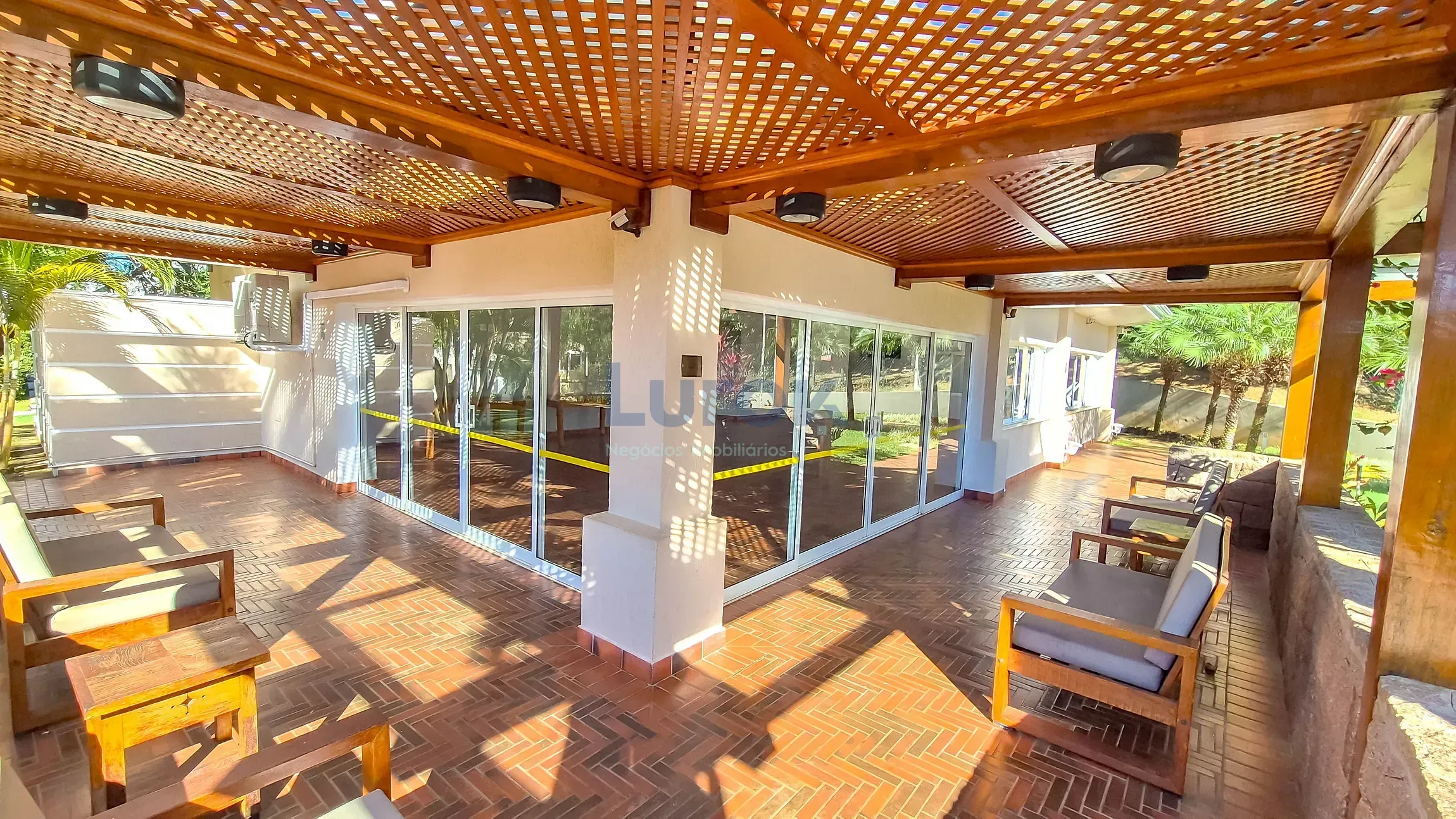 Casa, 3 quartos, 305 m² - Foto 34