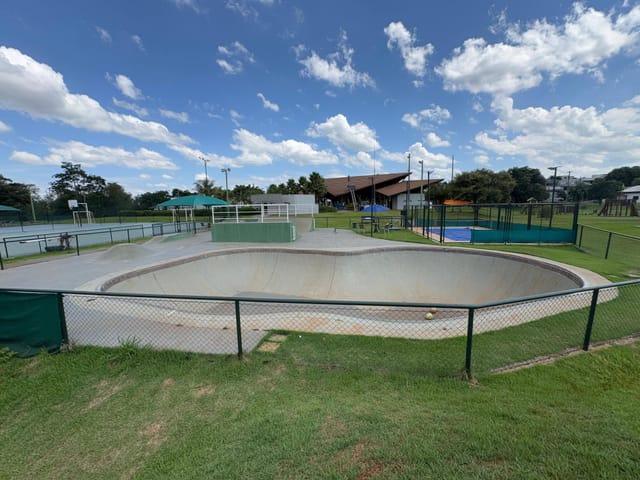 Terreno com 500m², à venda, no bairro Sun Lake em Londrina