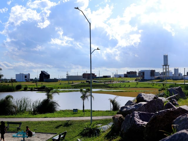 Terreno com 182m², à venda, no bairro Três Vendas em Pelotas