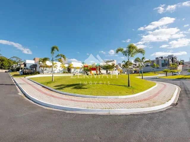 Casa com 350m² 5 quartos e 6 banheiros, à venda, no bairro Itoupava Central em Blumenau