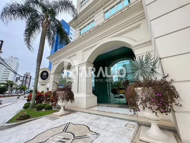 Sala com 90m², à venda, no bairro Centro em Itajaí