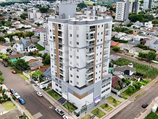 Apartamento 3 quartos e 2 banheiros, para alugar, no bairro Presidente Médici em Chapecó
