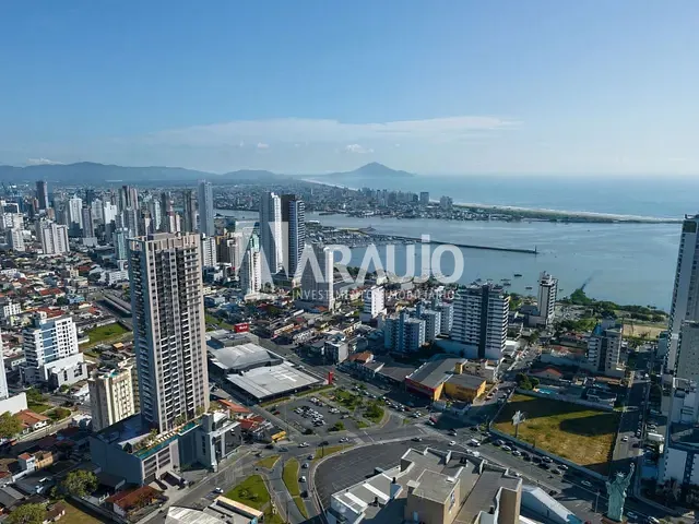 Apartamento 2 quartos e 3 banheiros, à venda, no bairro Centro em Itajaí