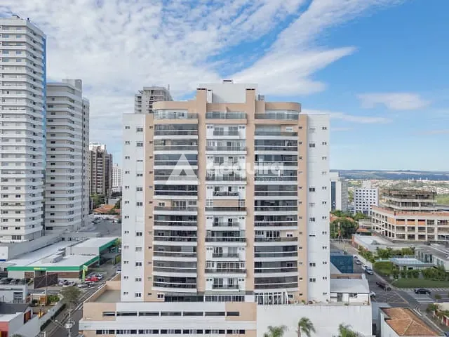 Apartamento com 230m² 3 quartos e 5 banheiros, à venda, no bairro Centro em Ponta Grossa