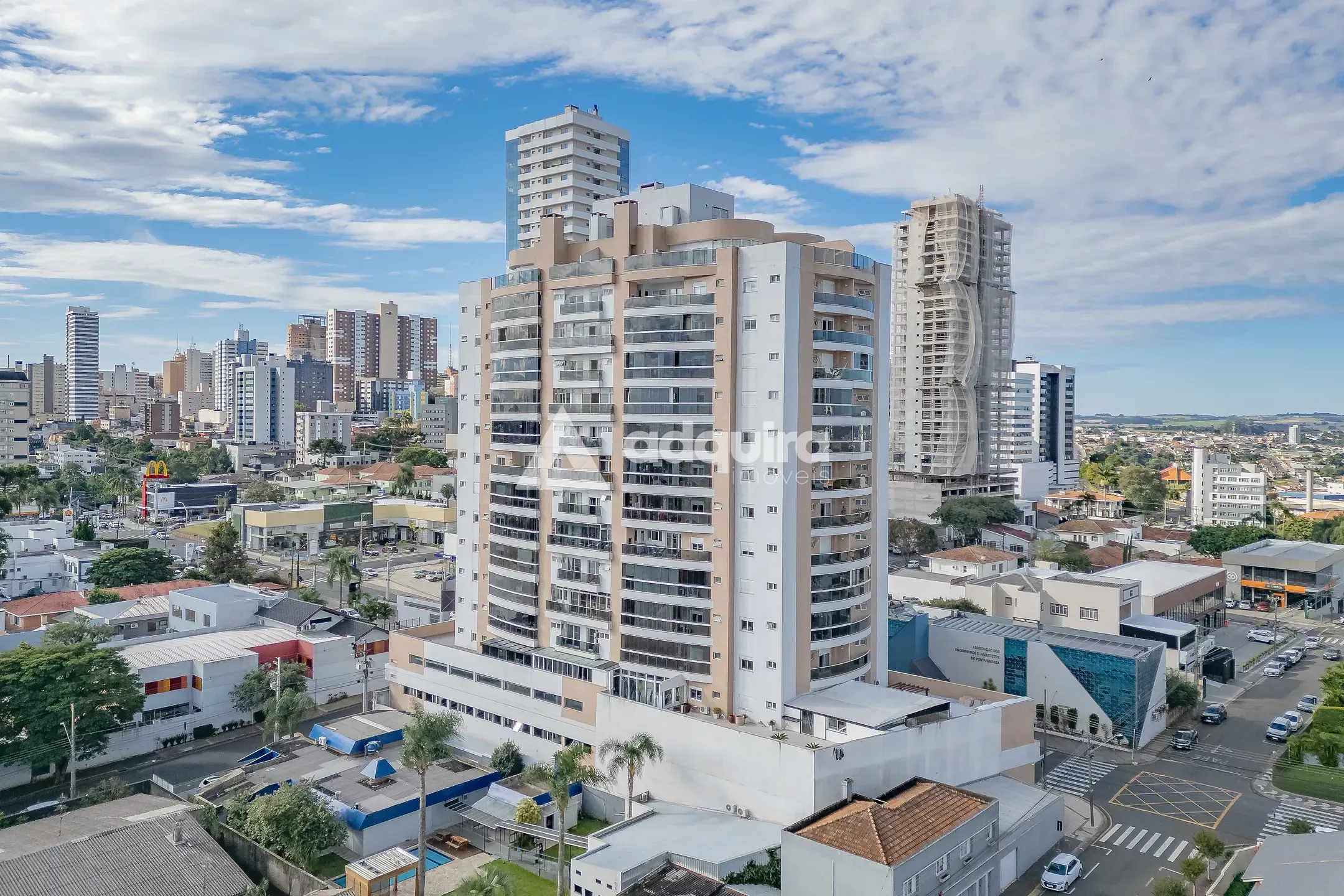 Apartamento, 3 quartos, 160 m² - Foto 2