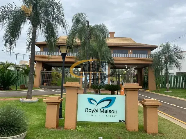 Casa com 220m² 3 quartos e 5 banheiros, à venda, no bairro Esperança em Londrina