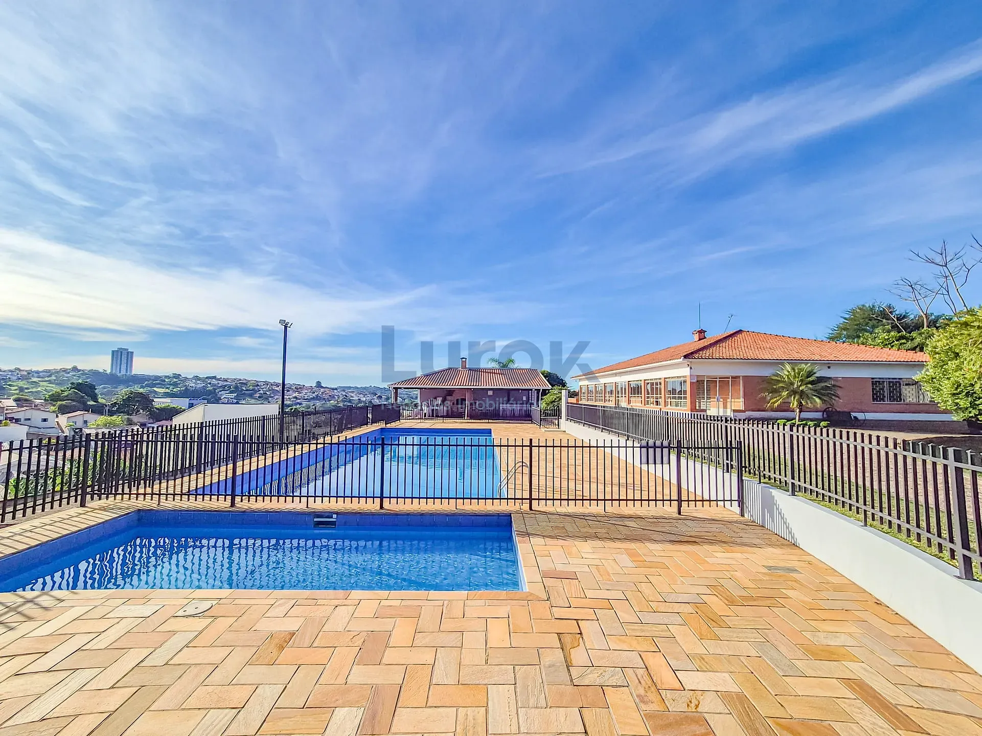Casa, 3 quartos, 240 m² - Foto 34