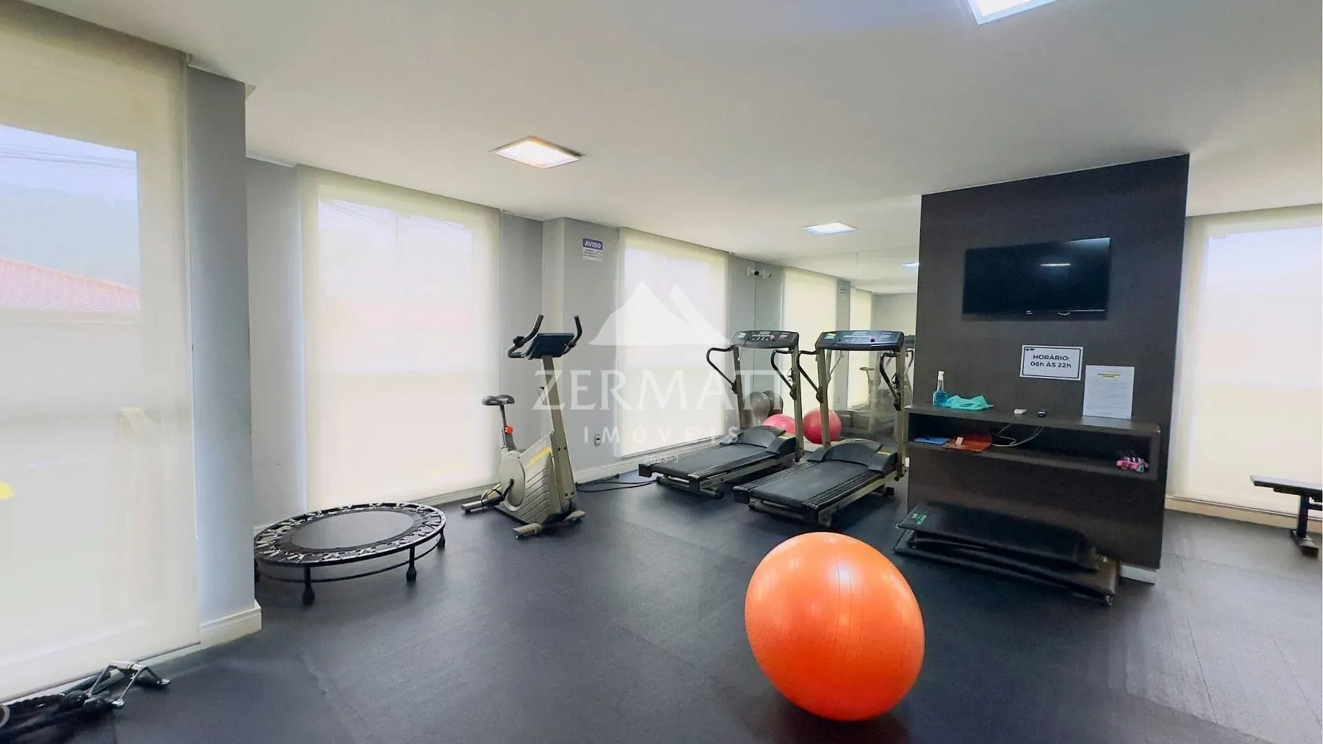 Andar Alto com Sol da Manhã + 2 Vagas Individuais | 3 Quartos c/ Suíte e Churrasqueira — foto 3