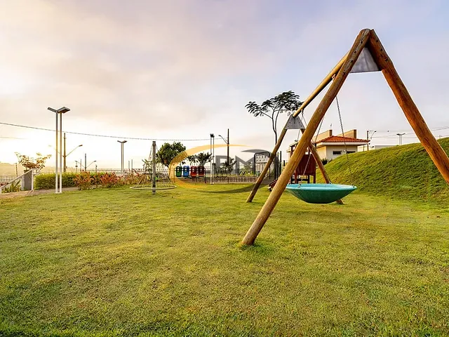 Terreno com 290m², à venda, no bairro Loteamento Morada das Flores em Cambé