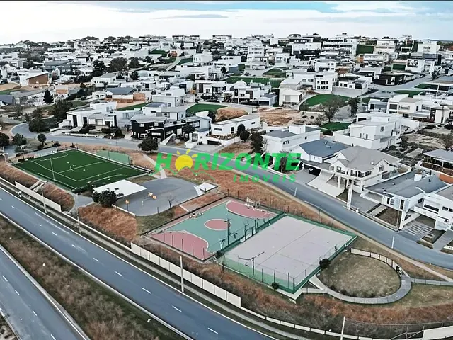 Terreno com 476m², à venda, no bairro Urbanova em São José dos Campos
