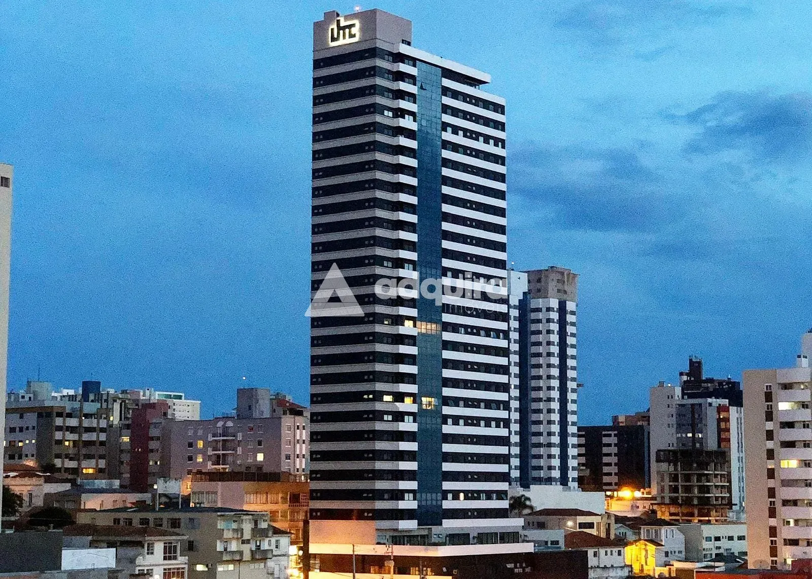 Apartamento, 3 quartos, 231 m² - Foto 1