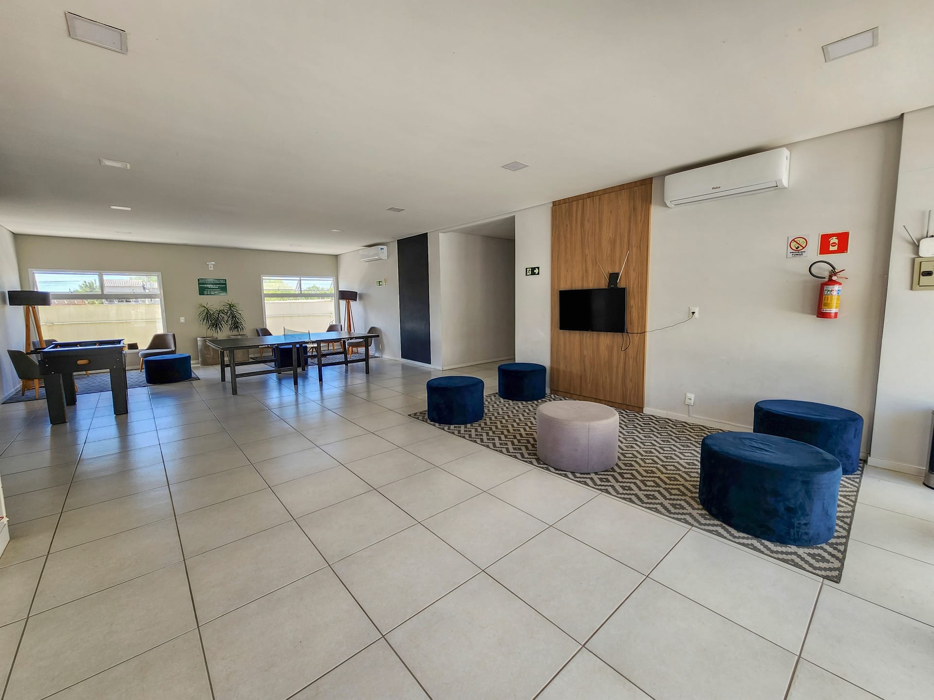 Apartamento à venda no Acqua Dunas, Areal - 50 m², 2 quartos, piso porcelanato e sacada com churrasqueira. - 14