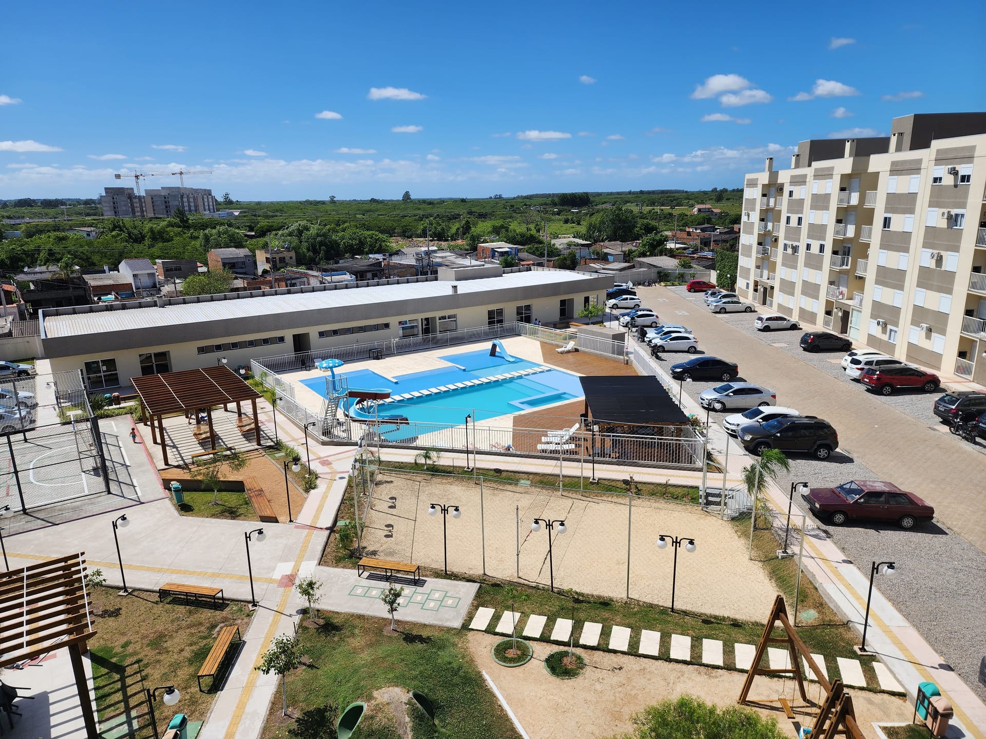 Apartamento à venda no Acqua Dunas, Areal - 50 m², 2 quartos, piso porcelanato e sacada com churrasqueira. - 13