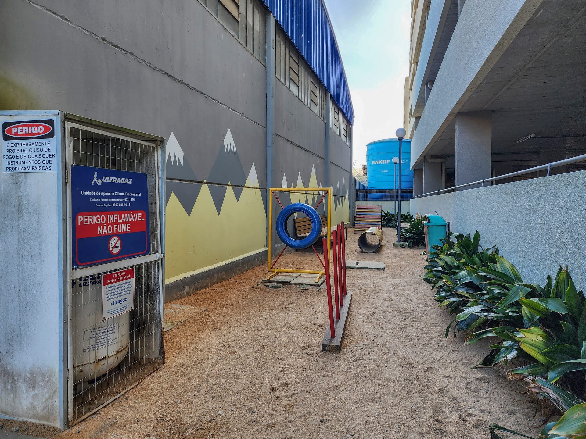 Apartamento mobiliado à venda Acqua Residence Club , Três Vendas - andar alto com sacada. - 29