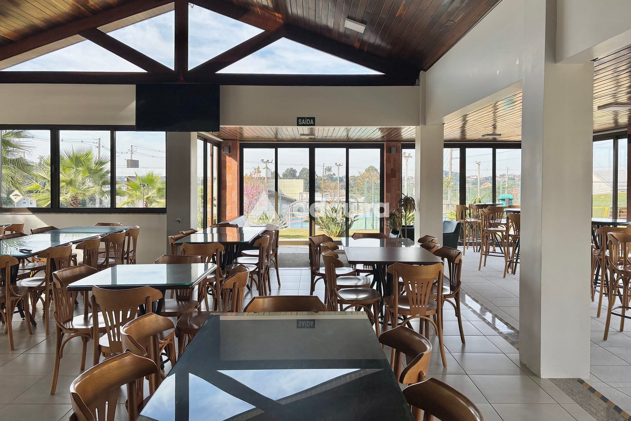 Casa, 3 quartos, 258 m² - Foto 30