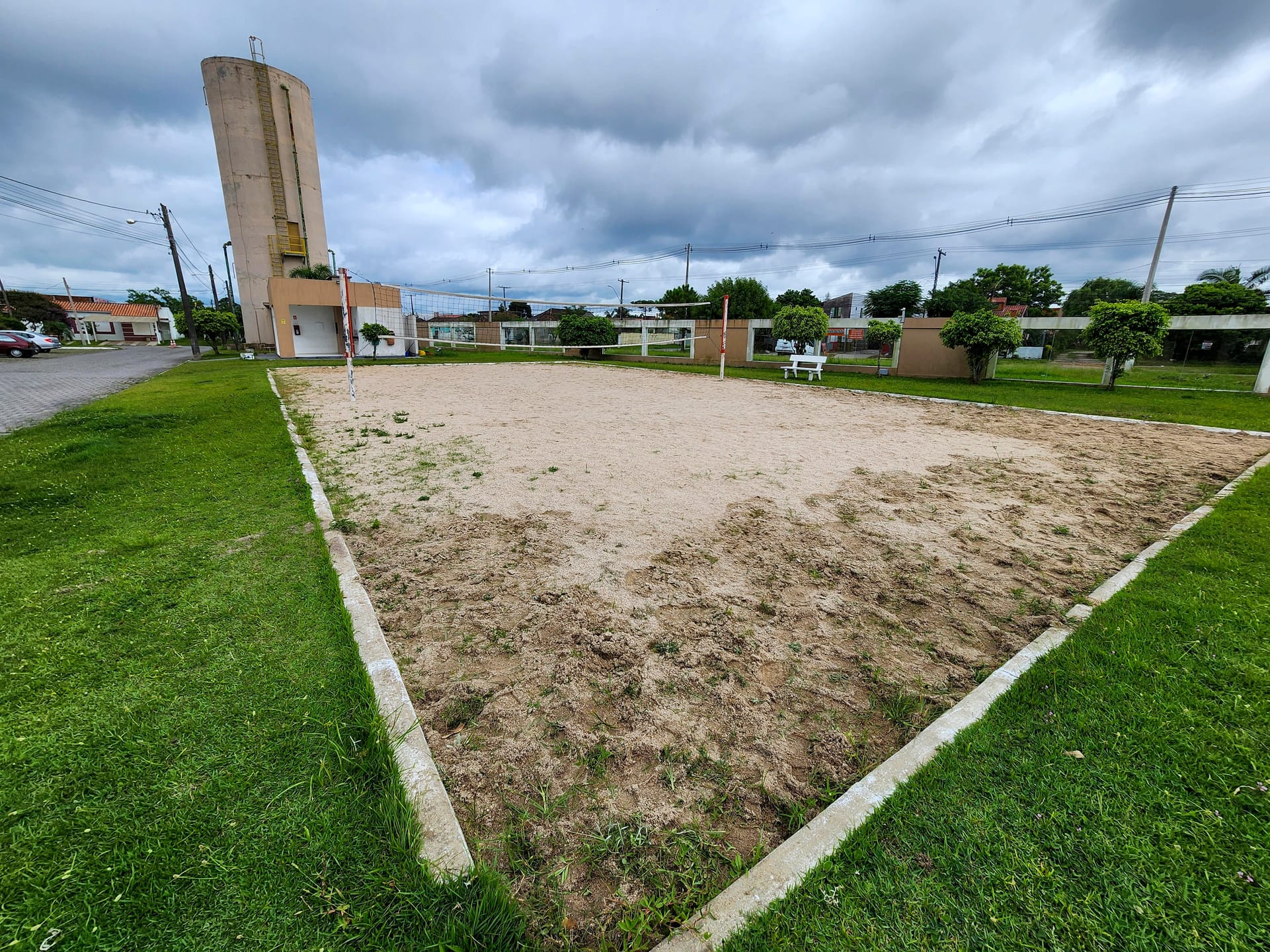 Casa à venda no Residencial Terra Nova, Três Vendas - 80 m², 2 quartos (sendo 1 suíte), móveis planejados, espaço gourmet com piscina e churrasqueira. - 20