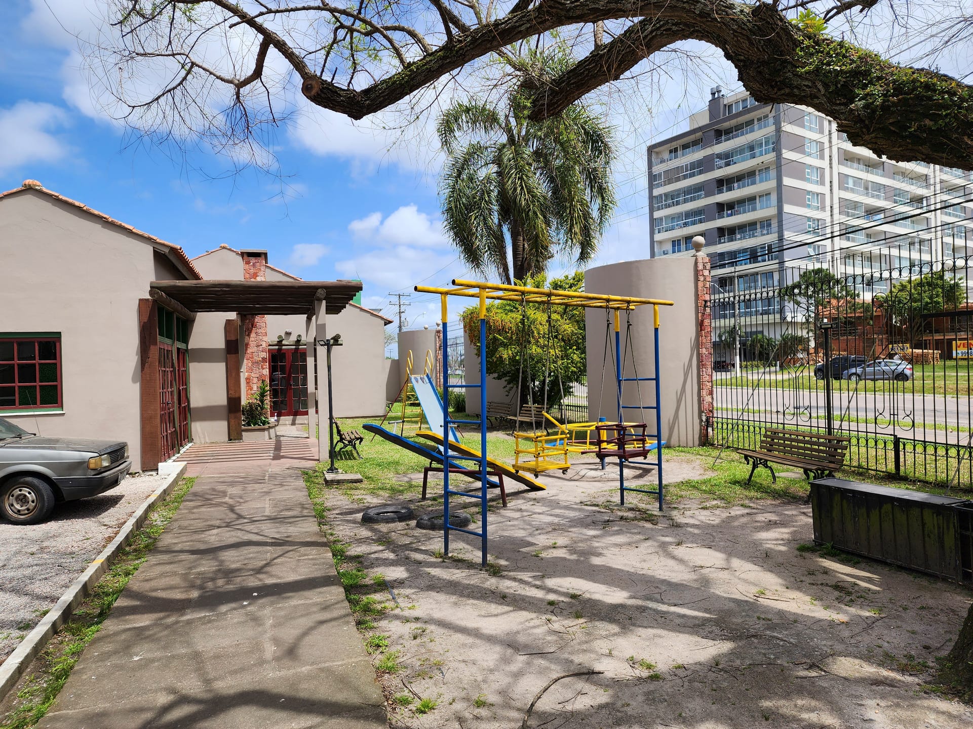 Apartamento de 2 Dormitórios para Aluguel no Bairro Areal em Pelotas RS com Excelente Localização, Conforto, Vaga de Garagem e Praticidade - 19
