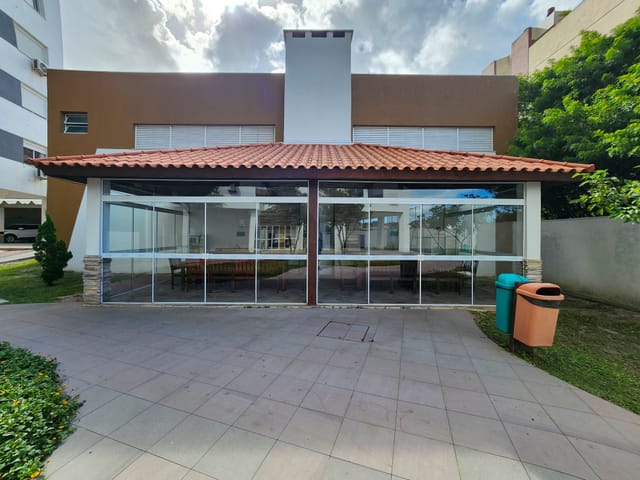 Apartamento 2 quartos e 2 banheiros, à venda, no bairro Areal em Pelotas