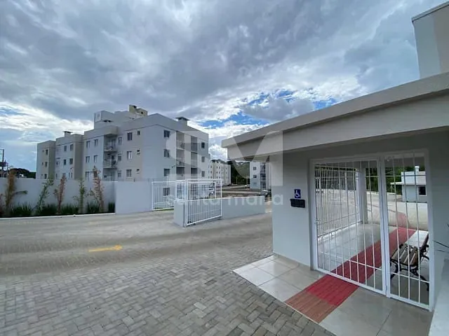 Apartamento 2 quartos e 2 banheiros, para alugar, no bairro Pinheirinho em Chapecó