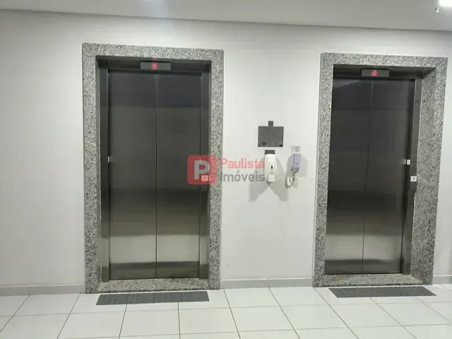 Sala para alugar, no bairro Chácara Santo Antônio (Zona Sul) em São Paulo