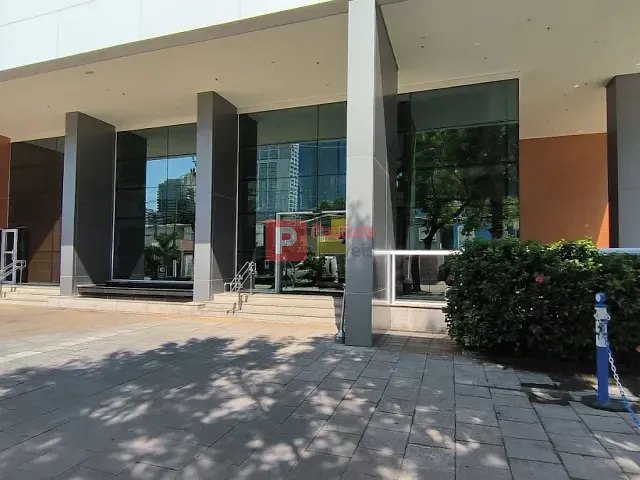 Sala para alugar, no bairro Chácara Santo Antônio (Zona Sul) em São Paulo
