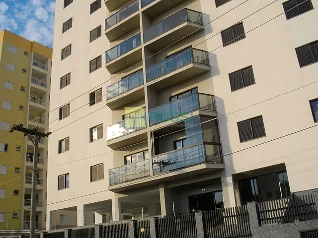 Apartamento 4 quartos e 3 banheiros, à venda, no bairro Vera Cruz em Caçapava