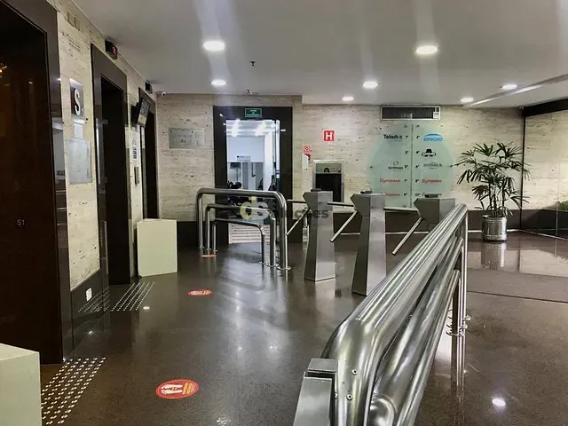 Conjunto comercial com 818m², para alugar, no bairro Cidade Monções em São Paulo